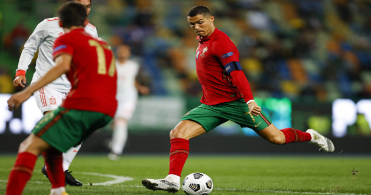 瓦伦西亚vs赫罗纳直播_高清瓦伦西亚vs赫罗纳直播比赛直播_无插件瓦伦西亚vs赫罗纳直播在线直播-24直播